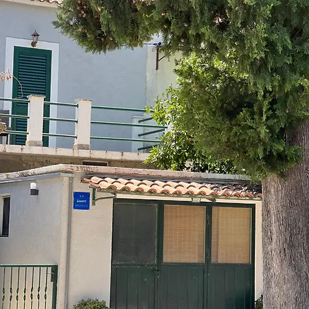 Bata - 1st Row To The Neretva River * Opuzen (Dubrovnik-Neretva)