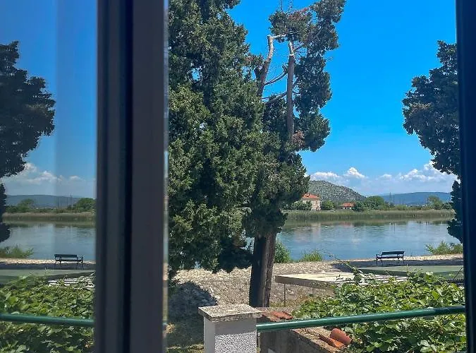 公寓 Bata - 1st Row To The Neretva River Opuzen (Dubrovnik-Neretva)