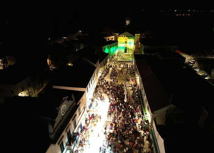 公寓 Bata - 1st Row To The Neretva River *