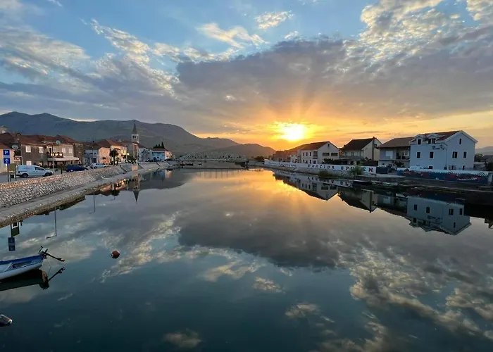 Bata - 1st Row To The Neretva River Opuzen (Dubrovnik-Neretva)