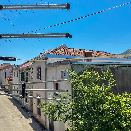 Bata - 1st Row To The Neretva River Apartment