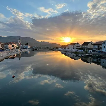 Bata - 1st Row To The Neretva River Opuzen (Dubrovnik-Neretva)