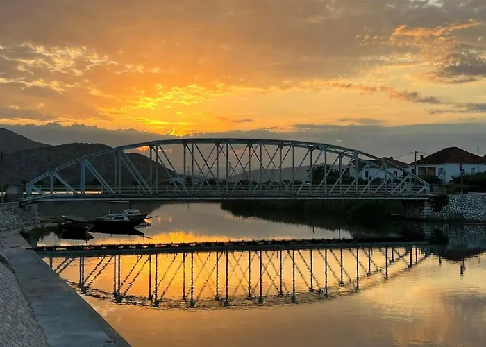 Bata - 1st Row To The Neretva River Opuzen (Dubrovnik-Neretva)