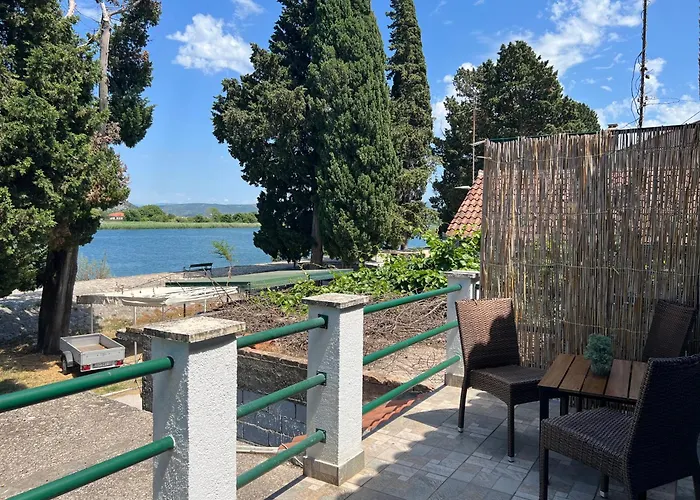 Bata - 1st Row To The Neretva River